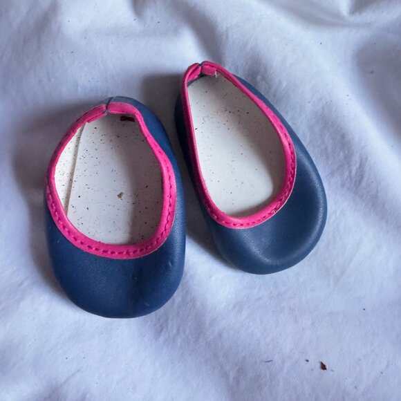 GUC American Girl Doll Clothes & Accessories Lot #6 - Picture 2 of 9